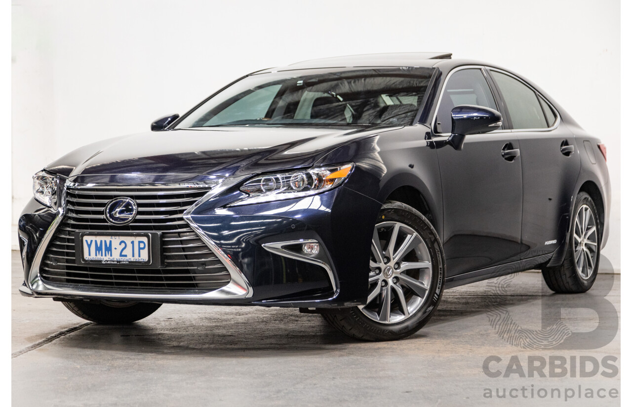 10/2017 Lexus ES300h Luxury Hybrid AVV60R MY17 4d Sedan Deep Blue Metallic 2.5L / 105kw