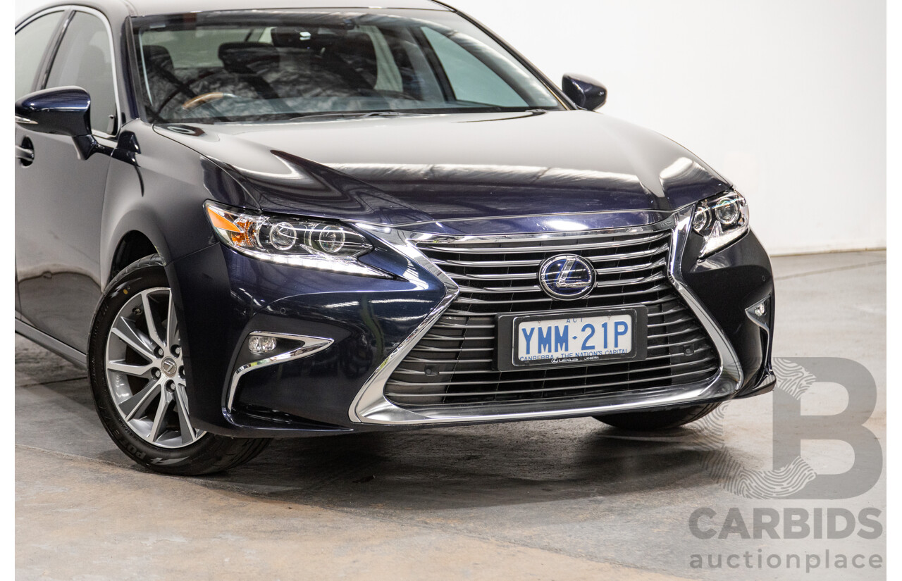 10/2017 Lexus ES300h Luxury Hybrid AVV60R MY17 4d Sedan Deep Blue Metallic 2.5L / 105kw