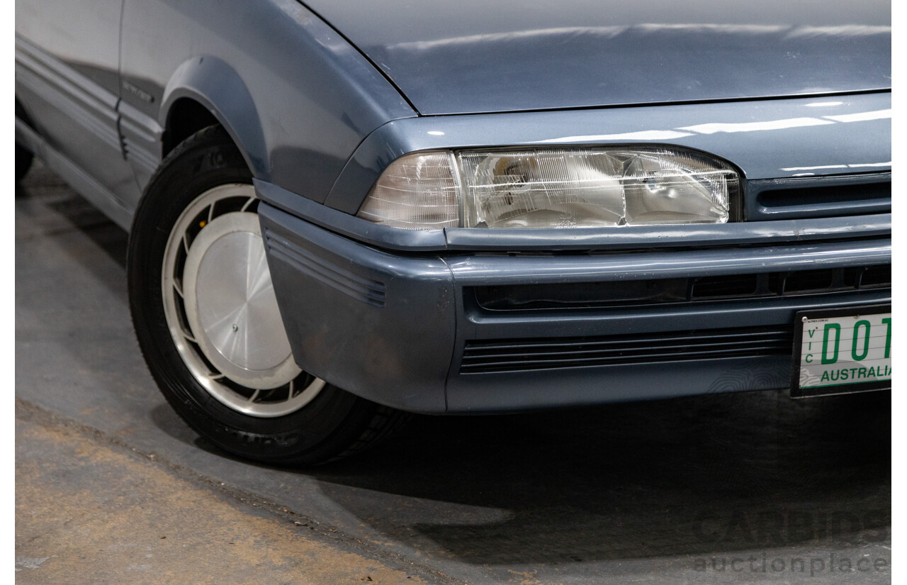 10/1987 Holden Commodore Executive VL HDT Designer Package 4d Sedan Eucumbene Blue V8 5.0L - Modified