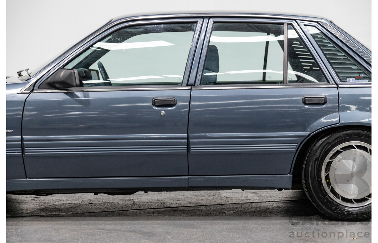 10/1987 Holden Commodore Executive VL HDT Designer Package 4d Sedan Eucumbene Blue V8 5.0L - Modified