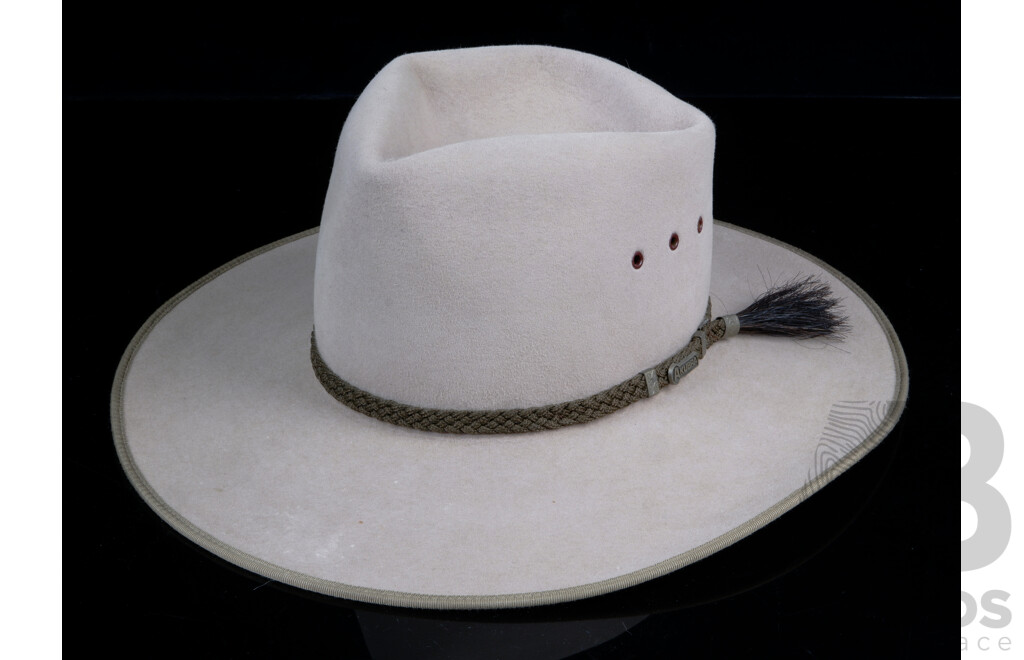 Australian RM Williams Akubra Longhorn Rabbit Felt Hat