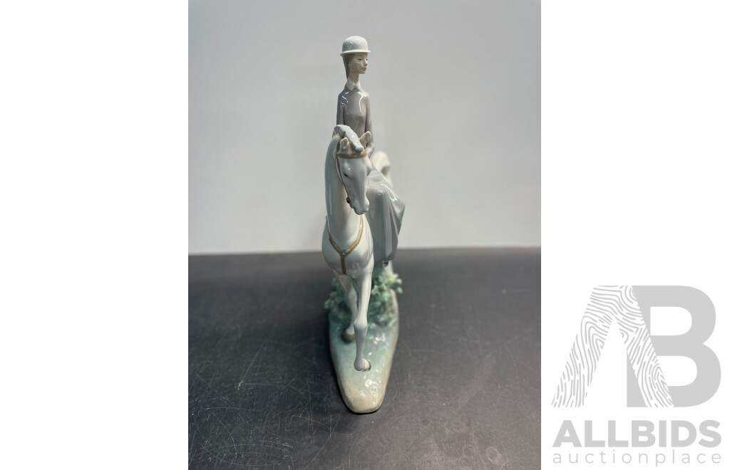 LLADRO Daisa Hand Made in Spain - Woman on Horse Porcelain Figurine