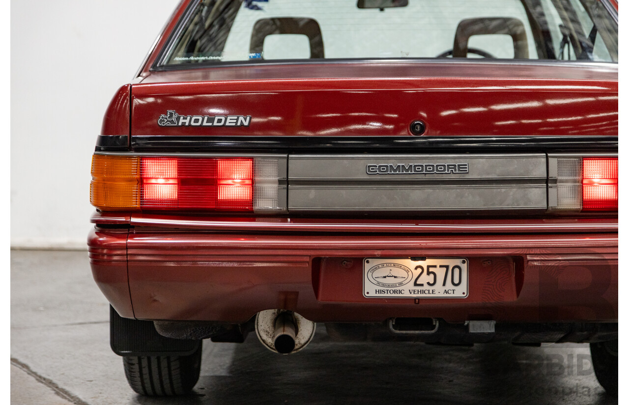 5/1988 Holden Commodore SL Executive VL BT-1 4d Sedan Venetian Red 3.0L - Ex-NSW Police