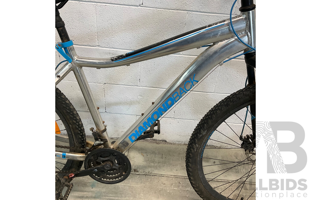 Diamondback Mountain Bike (48cm Frame)