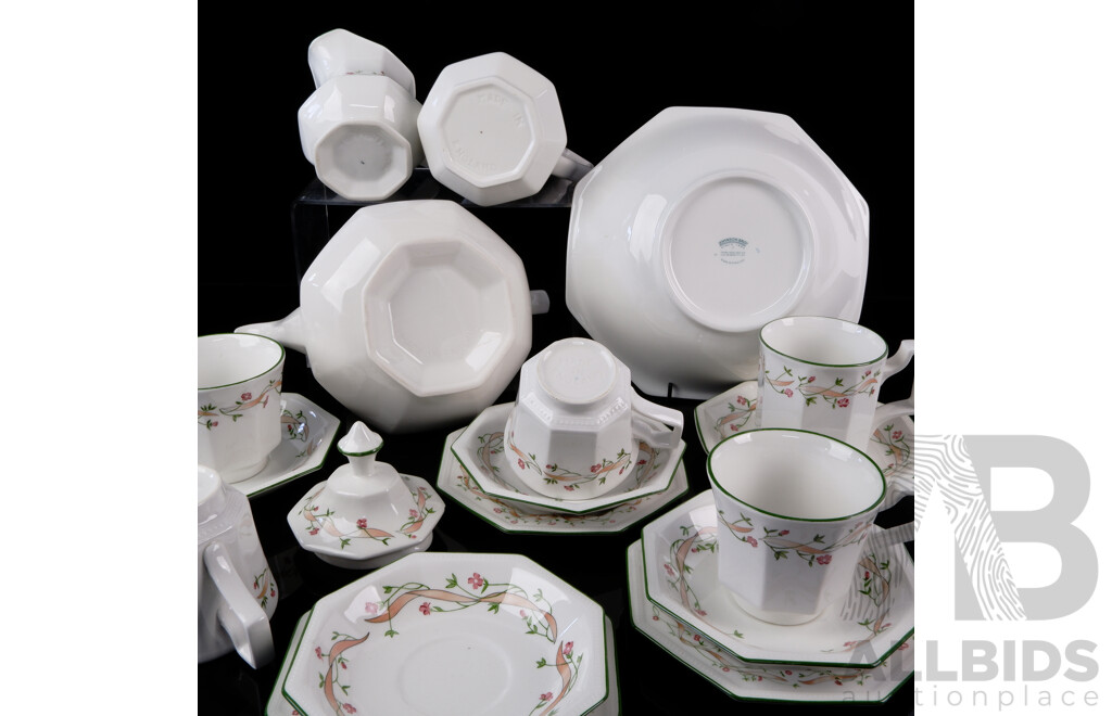 Retro Johnson Brothers 17 Piece Porcelain Tea Set