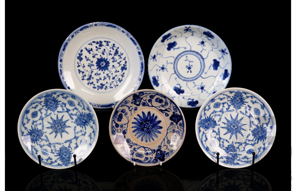 Nice Collection Five Antique Chinese Blue & White Export Porcelain Ware Plates