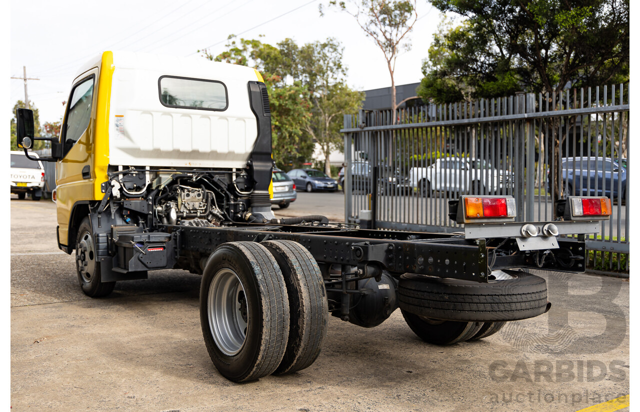 12/2015 Mitsubishi Canter L 7/800 4x2 Cab Chassis 2d Truck Turbo Diesel 3.0L