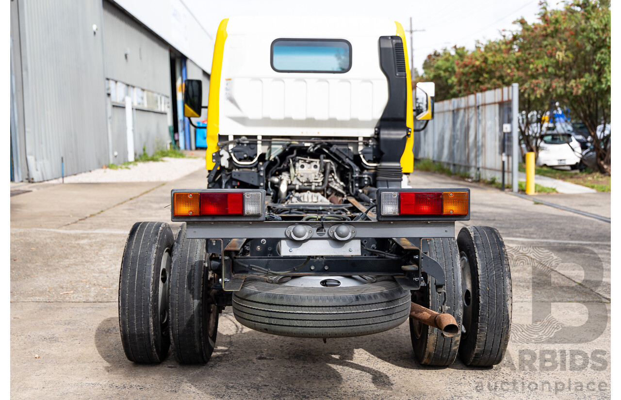 02/2016 Mitsubishi Canter L 7/800 4x2 Cab Chassis 2d Truck Turbo Diesel 3.0L