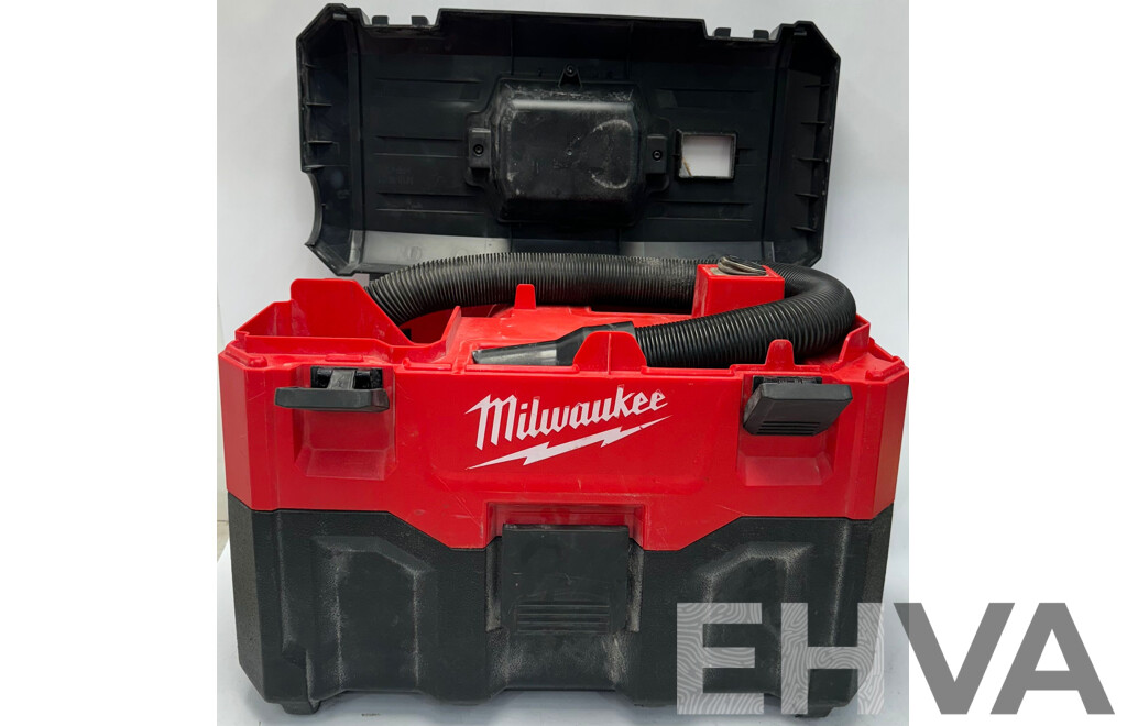 Milwaukee M18 Cordless 7.5 Litre Wet/Dry Vacuum