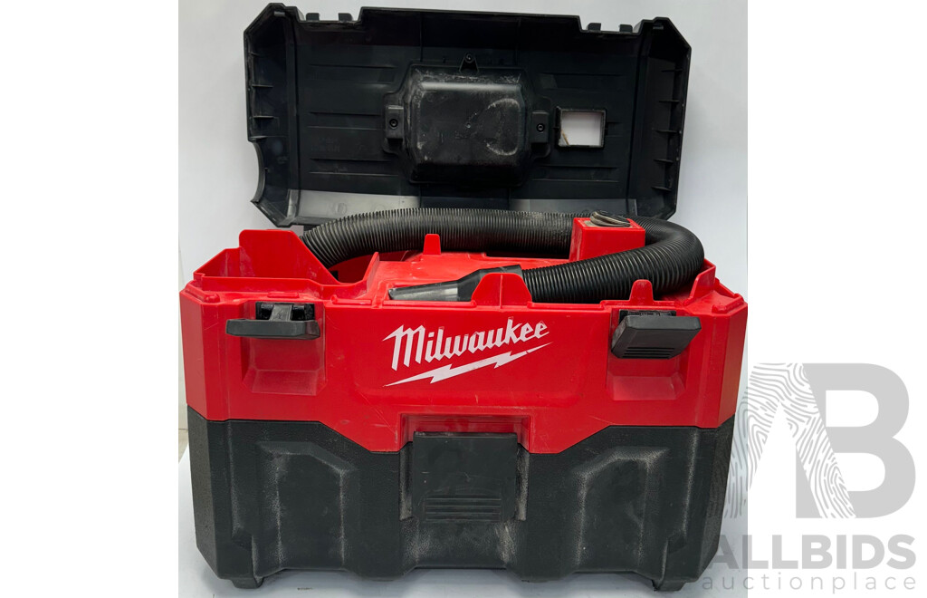 Milwaukee M18 Cordless 7.5 Litre Wet/Dry Vacuum