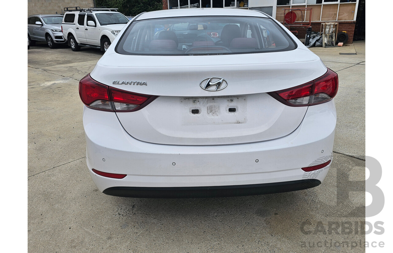 1/2014 Hyundai Elantra Active MD SERIES 2 (MD3) 4d Sedan White 1.8L