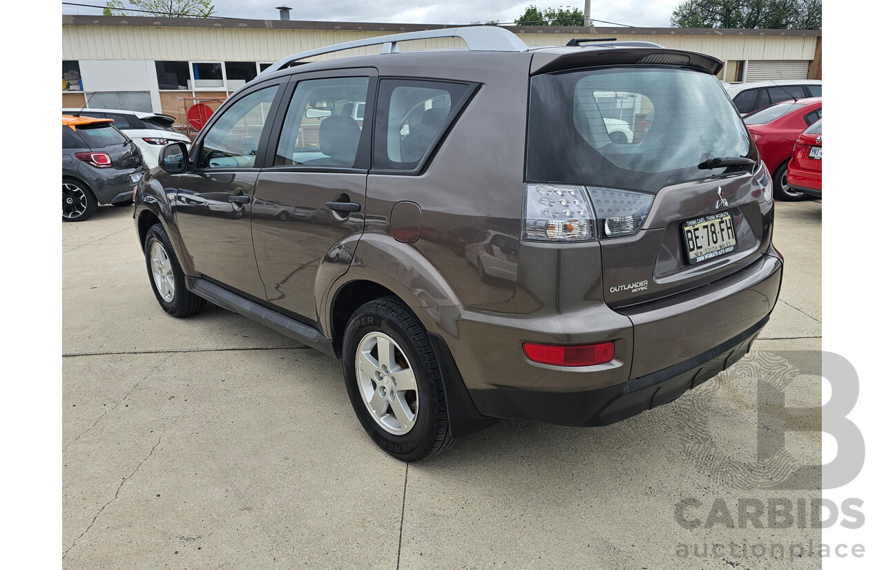 2/2010 Mitsubishi Outlander LS ZH MY10 4d Wagon Gold 2.4L