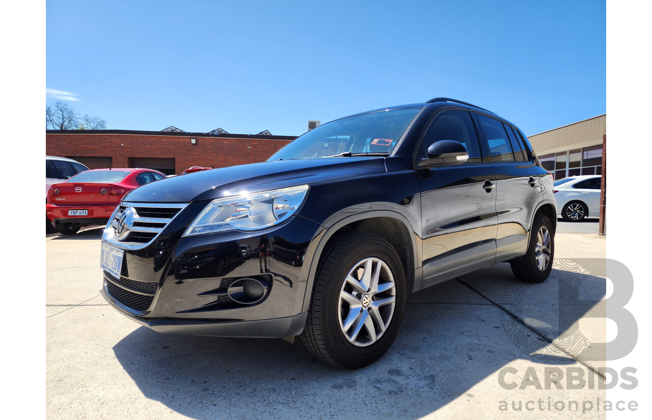 01/2011 Volkswagen Tiguan 103 TDI 4x4 5NC MY11 4D Wagon Black 2.0L