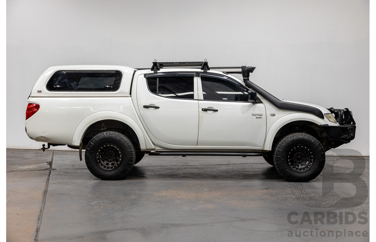 1/2013 Mitsubishi Triton GLX (4x4) MN MY13 Double Cab Utility White Turbo Diesel 2.5L