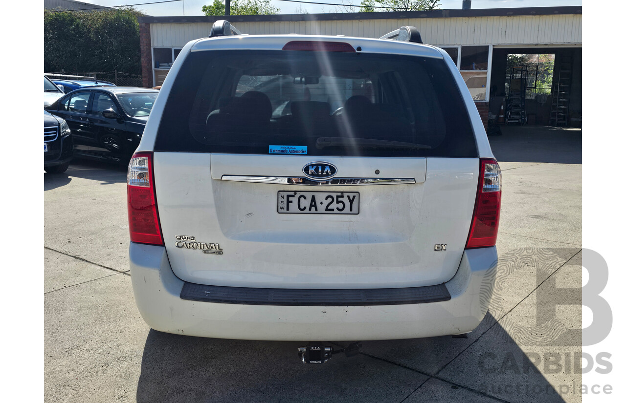 9/2008 Kia Grand Carnival (EX) Sports VQ 4d Wagon White 3.8L