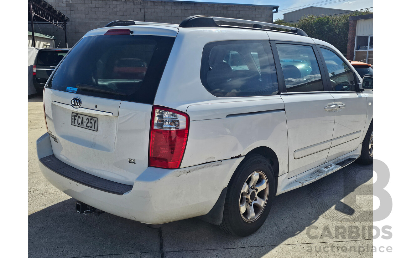 9/2008 Kia Grand Carnival (EX) Sports VQ 4d Wagon White 3.8L