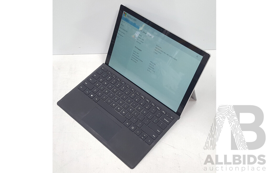 Microsoft (1796) Surface Pro 5 Intel Core i5 (7300U) 2.60GHz-3.50GHz 2-Core CPU 256GB 12.3-Inch Touchscreen Detachable Laptop