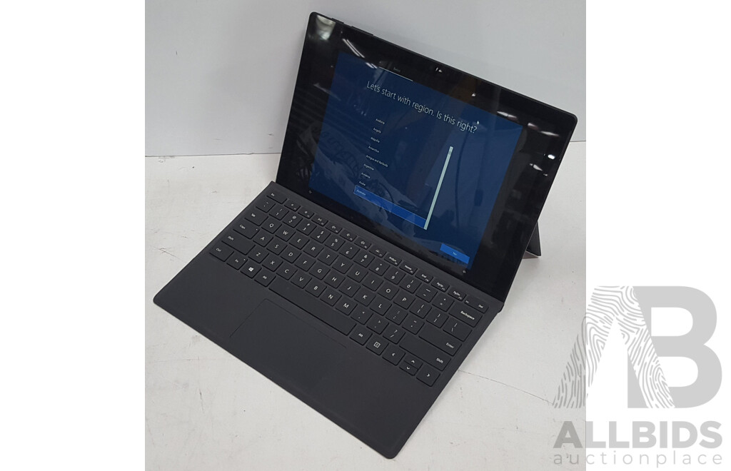 Microsoft (1796) Surface Pro 6 Intel Core i5 (8350U) 1.70GHz-3.60GHz 4-Core CPU 256GB 12.3-Inch Touchscreen Detachable Laptop w/ Power Supply