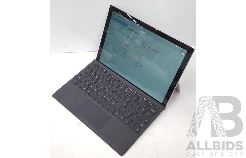 Microsoft (1796) Surface Pro 5 Intel Core i5 (7300U) 2.60GHz-3.50GHz 2-Core CPU 256GB 12.3-Inch Touchscreen Detachable Laptop