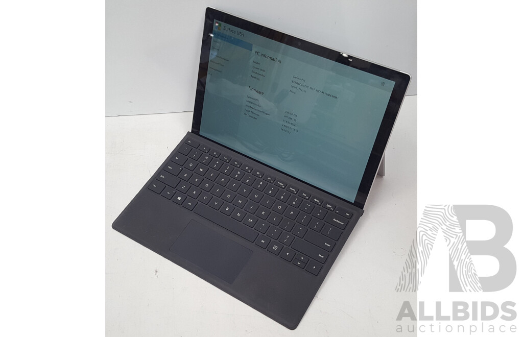 Microsoft (1796) Surface Pro 5 Intel Core i5 (7300U) 2.60GHz-3.50GHz 2-Core CPU 256GB 12.3-Inch Touchscreen Detachable Laptop