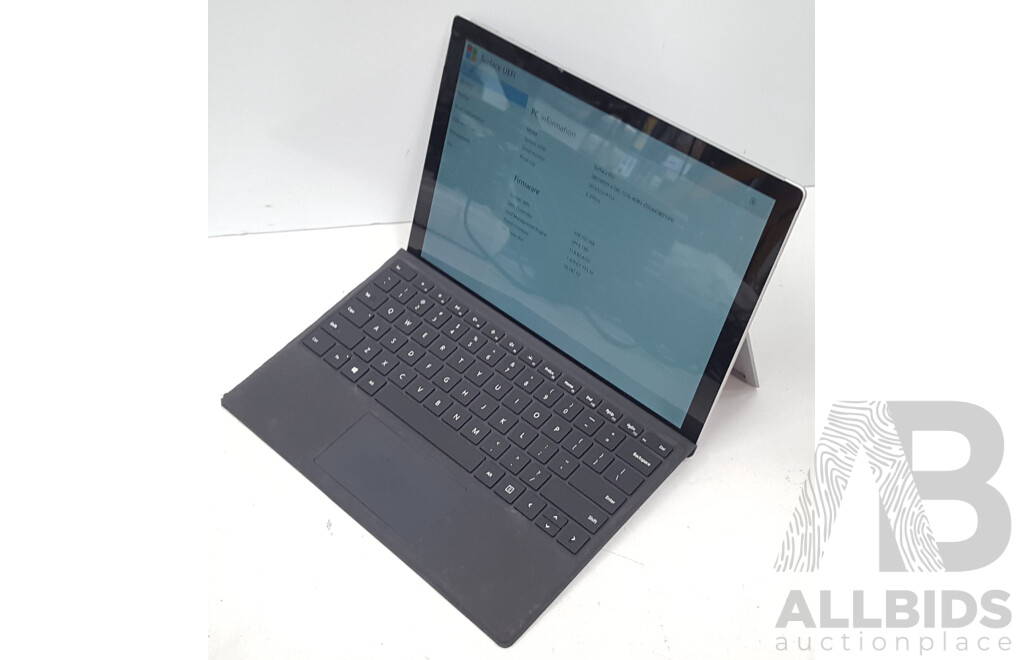 Microsoft (1796) Surface Pro 5 Intel Core i5 (7300U) 2.60GHz-3.50GHz 2-Core CPU 256GB 12.3-Inch Touchscreen Detachable Laptop