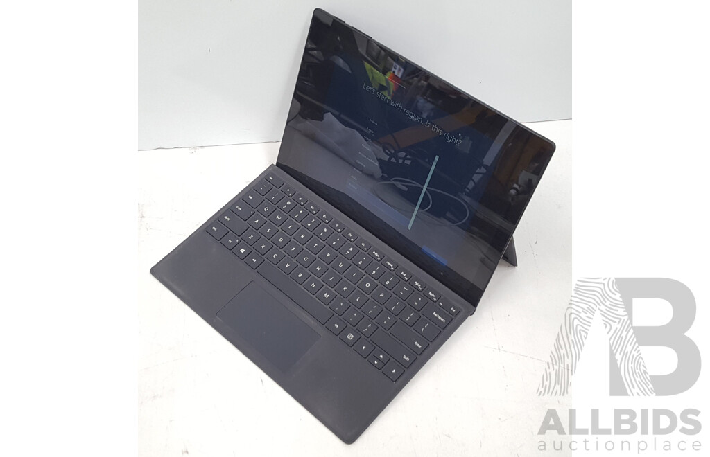 Microsoft (1796) Surface Pro 6 Intel Core i5 (8350U) 1.70GHz-3.60GHz 4-Core CPU 256GB 12.3-Inch Touchscreen Detachable Laptop w/ Power Supply