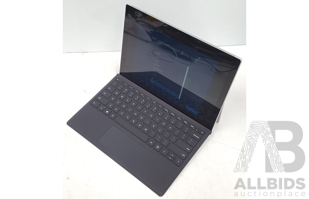 Microsoft (1796) Surface Pro 6 Intel Core i5 (8350U) 1.70GHz-3.60GHz 4-Core CPU 256GB 12.3-Inch Touchscreen Detachable Laptop w/ Power Supply