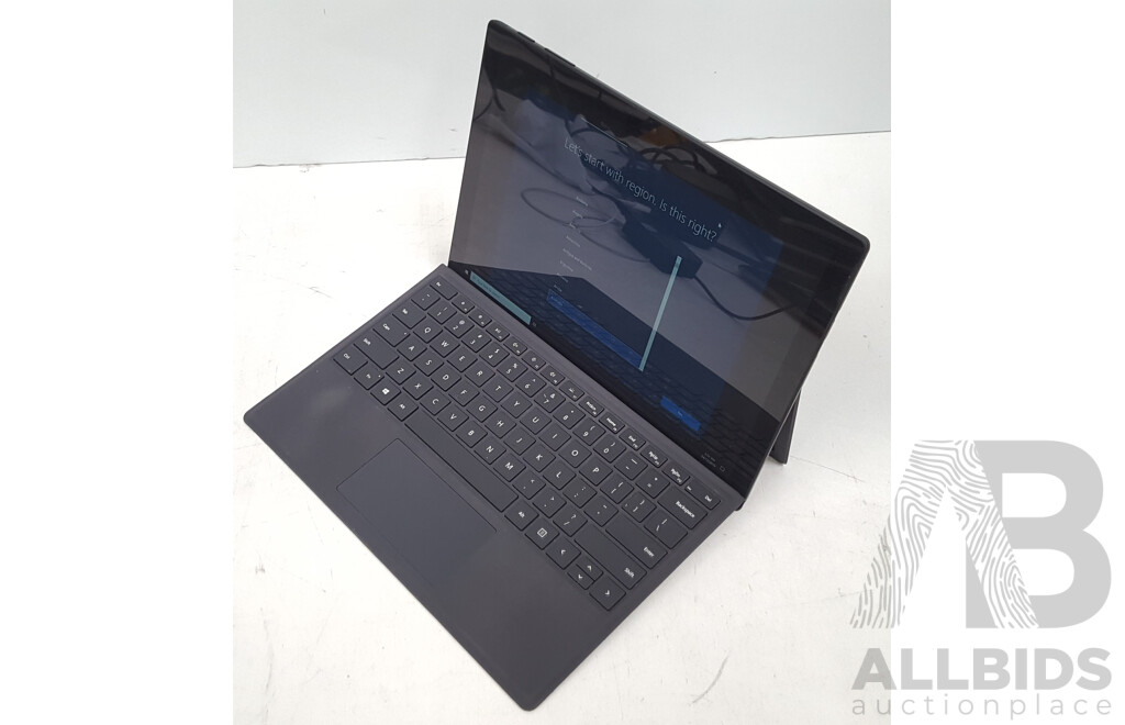 Microsoft (1796) Surface Pro 6 Intel Core i5 (8350U) 1.70GHz-3.60GHz 4-Core CPU 256GB 12.3-Inch Touchscreen Detachable Laptop w/ Power Supply