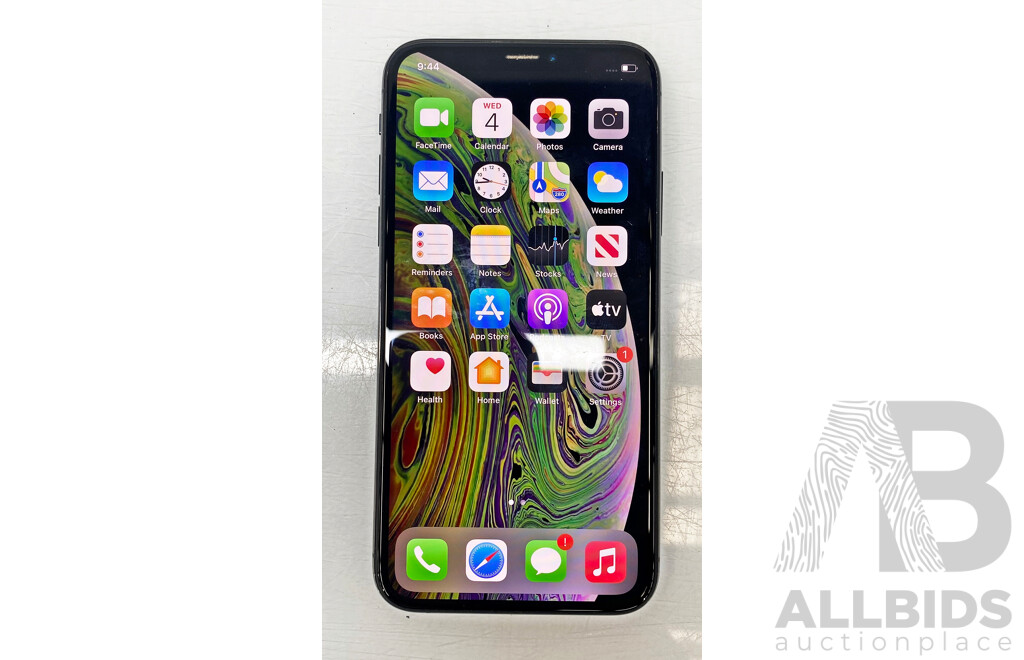 Apple (A2097) 5.8-Inch 64GB IPhone Xs