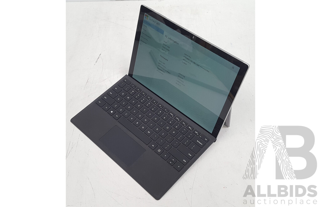 Microsoft (1796) Surface Pro 5 Intel Core i5 (7300U) 2.60GHz-3.50GHz 2-Core CPU 256GB 12.3-Inch Touchscreen Detachable Laptop