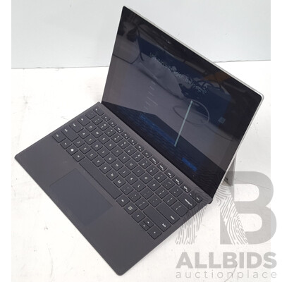 Microsoft (1796) Surface Pro 5 Intel Core i5 (7300U) 2.60GHz-3.50GHz 2-Core CPU 256GB 12.3-Inch Touchscreen Detachable Laptop w/ Power Supply