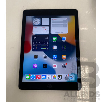 Apple (A1567) 9.7-Inch Wi-Fi 128GB IPad Air 2