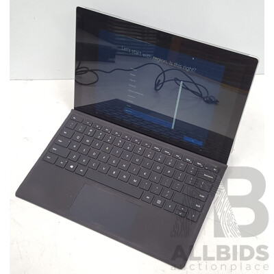 Microsoft (1866) Surface Pro 7 Intel Core i7 (1065G7) 1.30GHz-3.90GHz 4-Core CPU 256GB 12.3-Inch Touchscreen Detachable Laptop w/ Power Supply