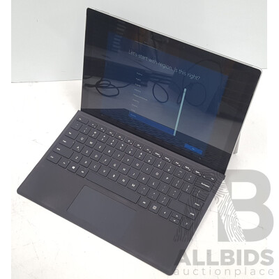 Microsoft (1866) Surface Pro 7 Intel Core i7 (1065G7) 1.30GHz-3.90GHz 4-Core CPU 256GB 12.3-Inch Touchscreen Detachable Laptop w/ Power Supply