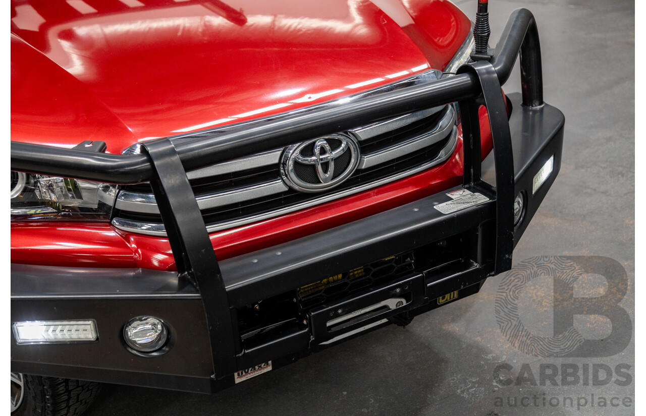 3/2016 Toyota Hilux SR5 (4x4) N80 GUN126R 4d Dual Cab Utility Olympia Red Metallic Turbo Diesel 2.8L