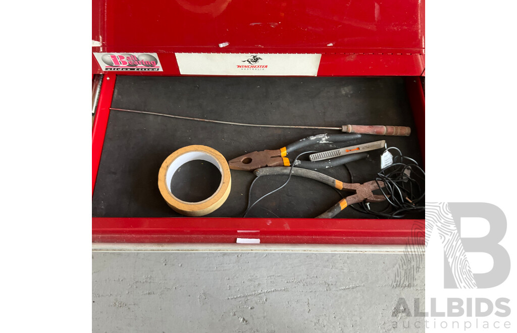 SENATOR Tool Chest (1-11) with Assorted of Hand Tools