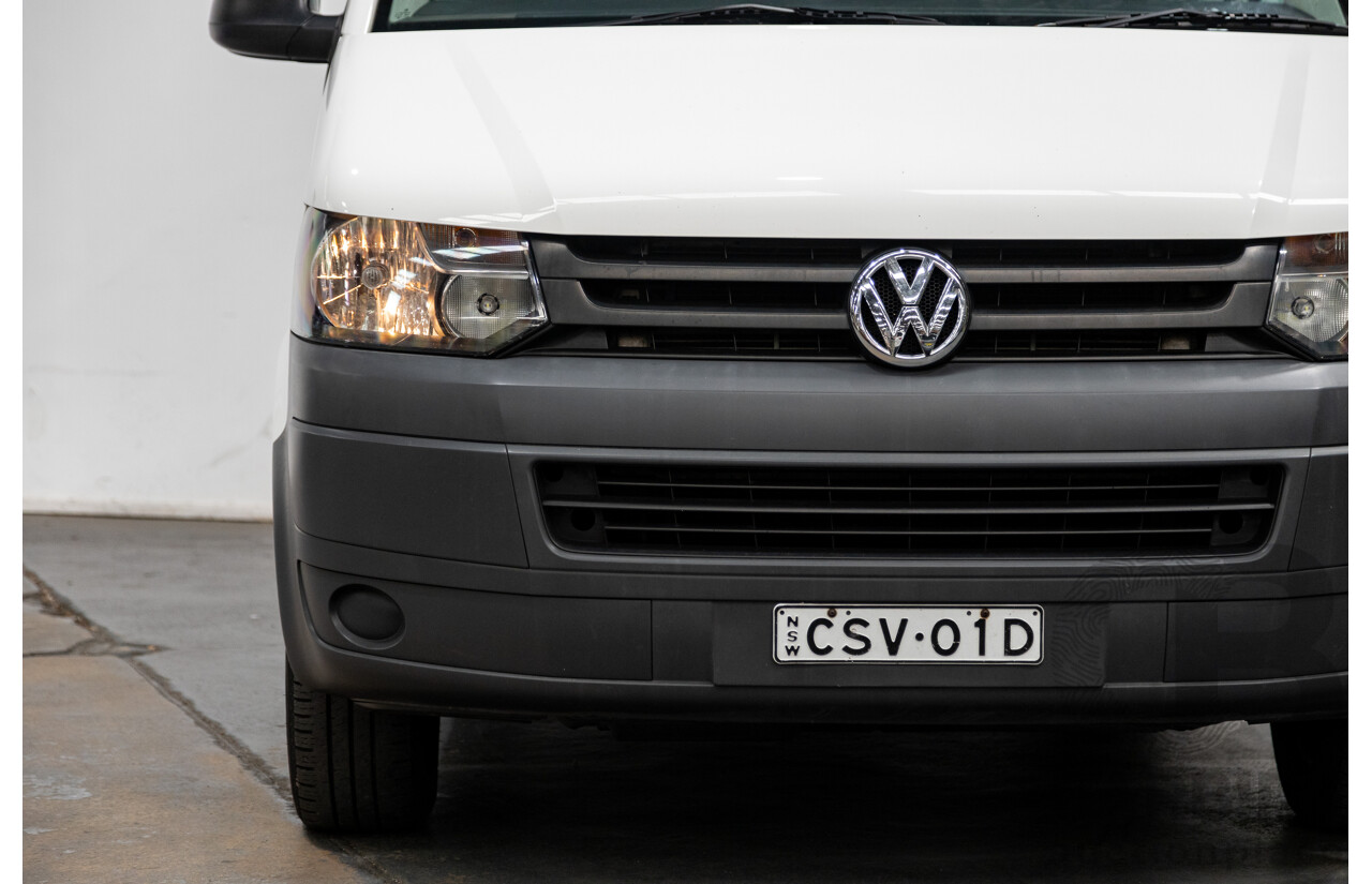 5/2013 Volkswagen Transporter TDI 340 Crewvan SWB T5 MY13 Van White Turbo Diesel 2.0L