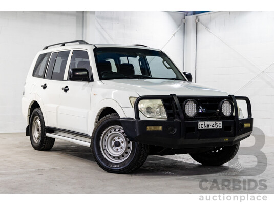 12/2011 Mitsubishi Pajero GL LWB (4x4) NW MY12 4d Wagon White 3.2L