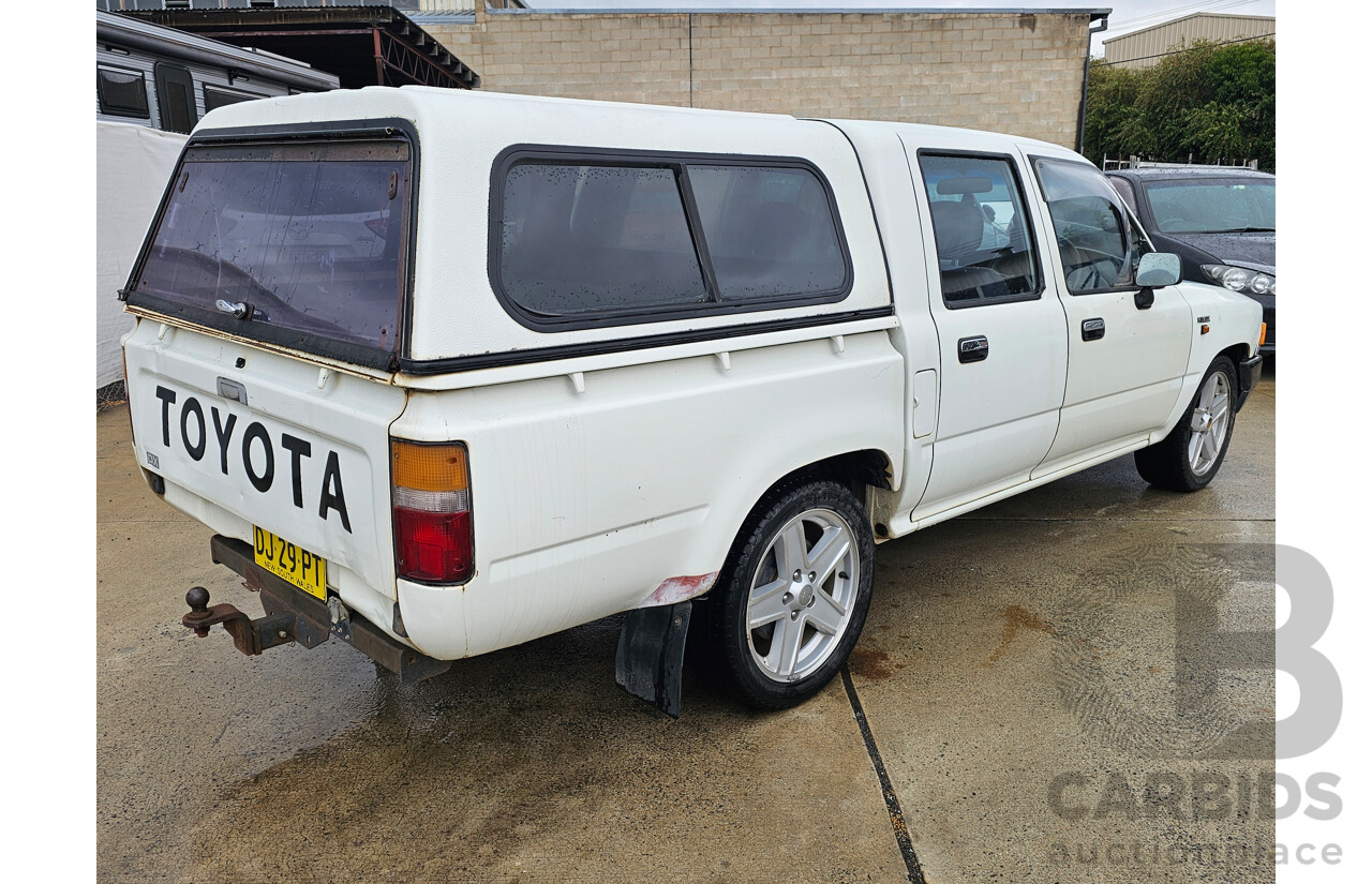 8/1996 Toyota Hilux  RN85R Dual Cab P/Up White 2.4L