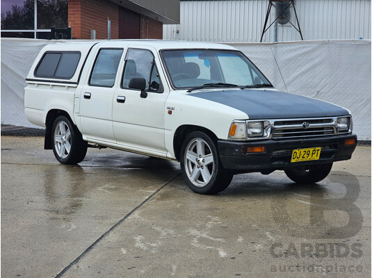 8/1996 Toyota Hilux  RN85R Dual Cab P/Up White 2.4L