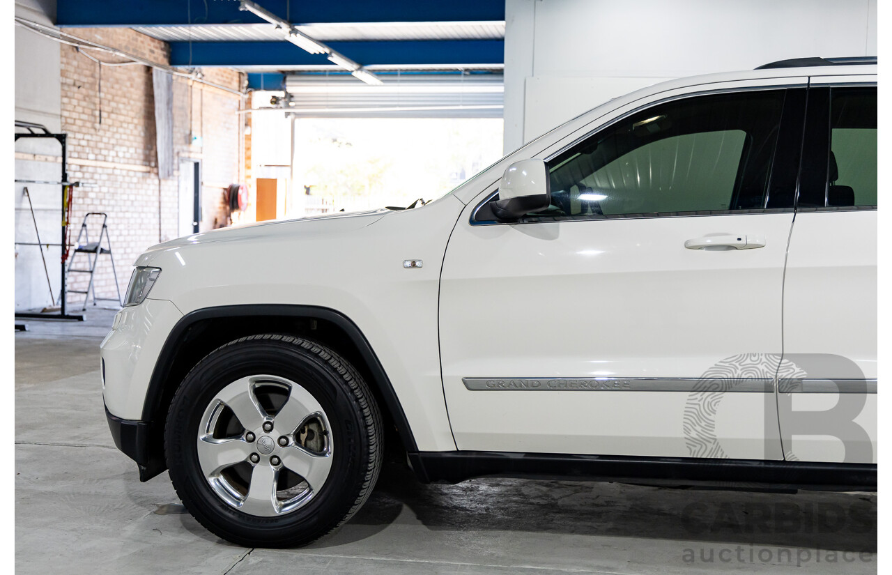 1/2011 Jeep Grand Cherokee Laredo (4x4) WK 4d Wagon Stone White V6 3.6L