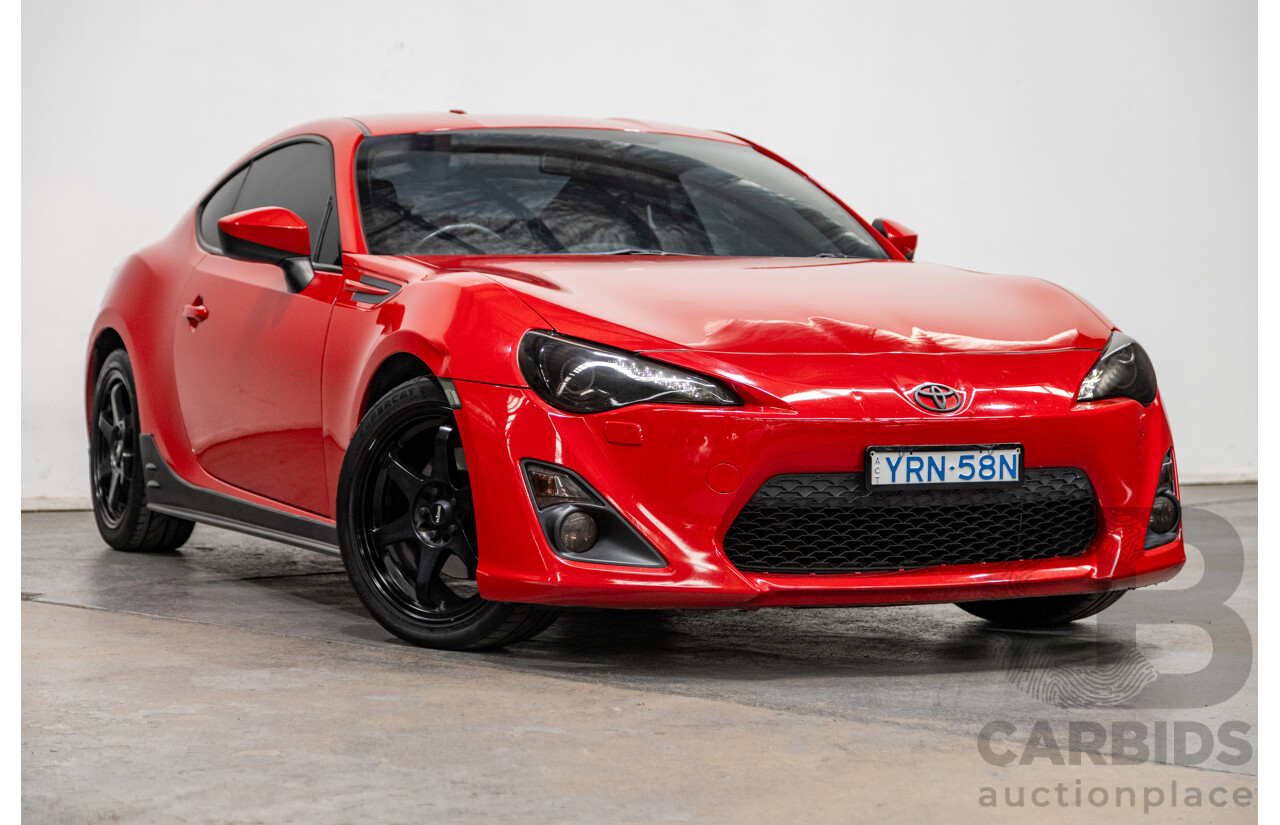 8/2013 Toyota 86 GTS ZN6 MY13 2d Coupe Mount Fuji Red 2.0L