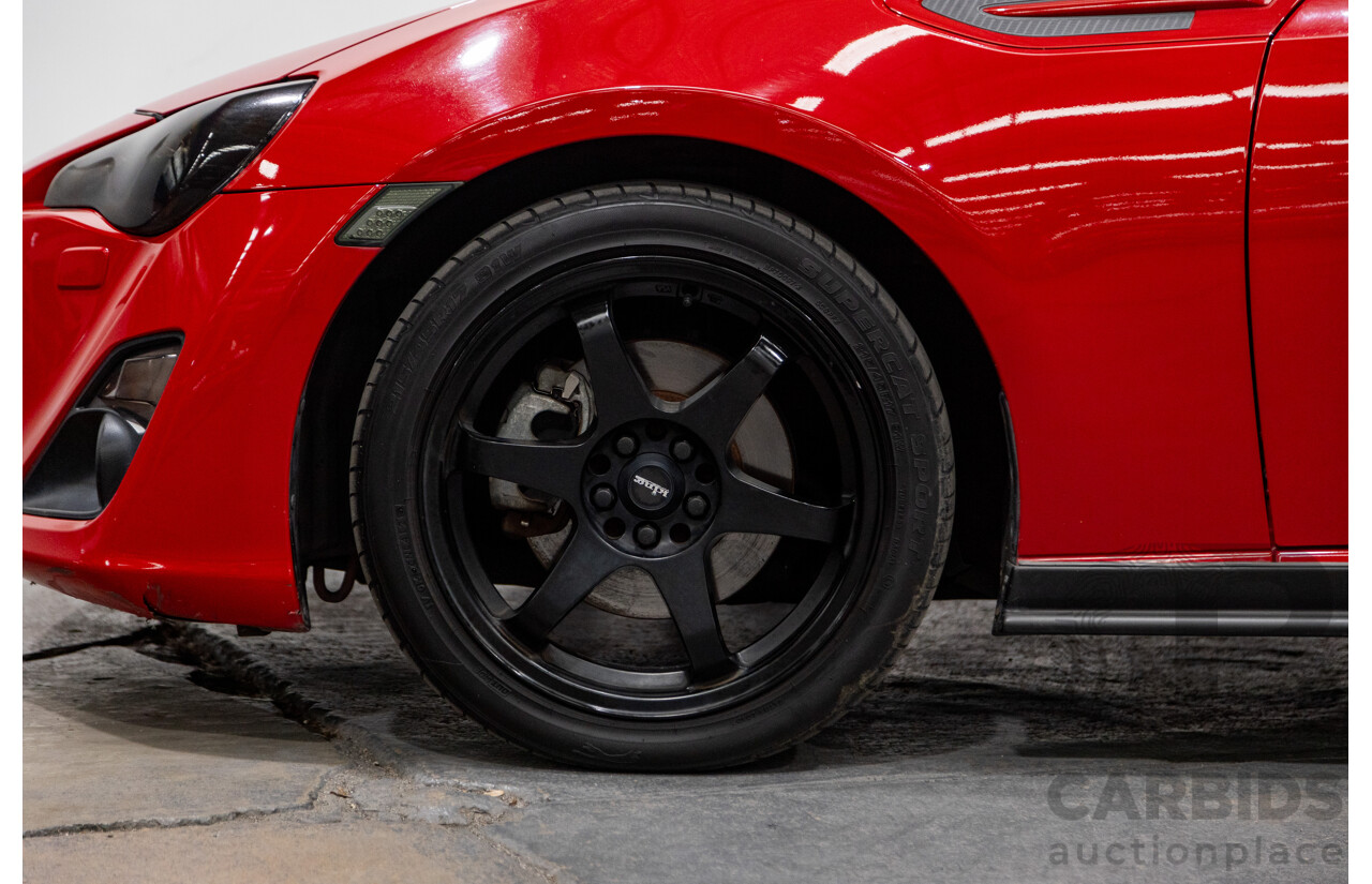 8/2013 Toyota 86 GTS ZN6 MY13 2d Coupe Mount Fuji Red 2.0L