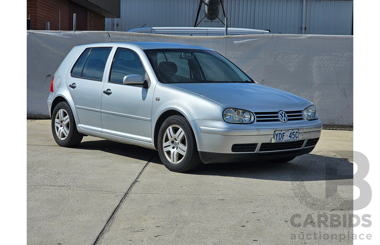 4/2004 Volkswagen Golf 2.0 Generation  5d Hatchback Silver 2.0L