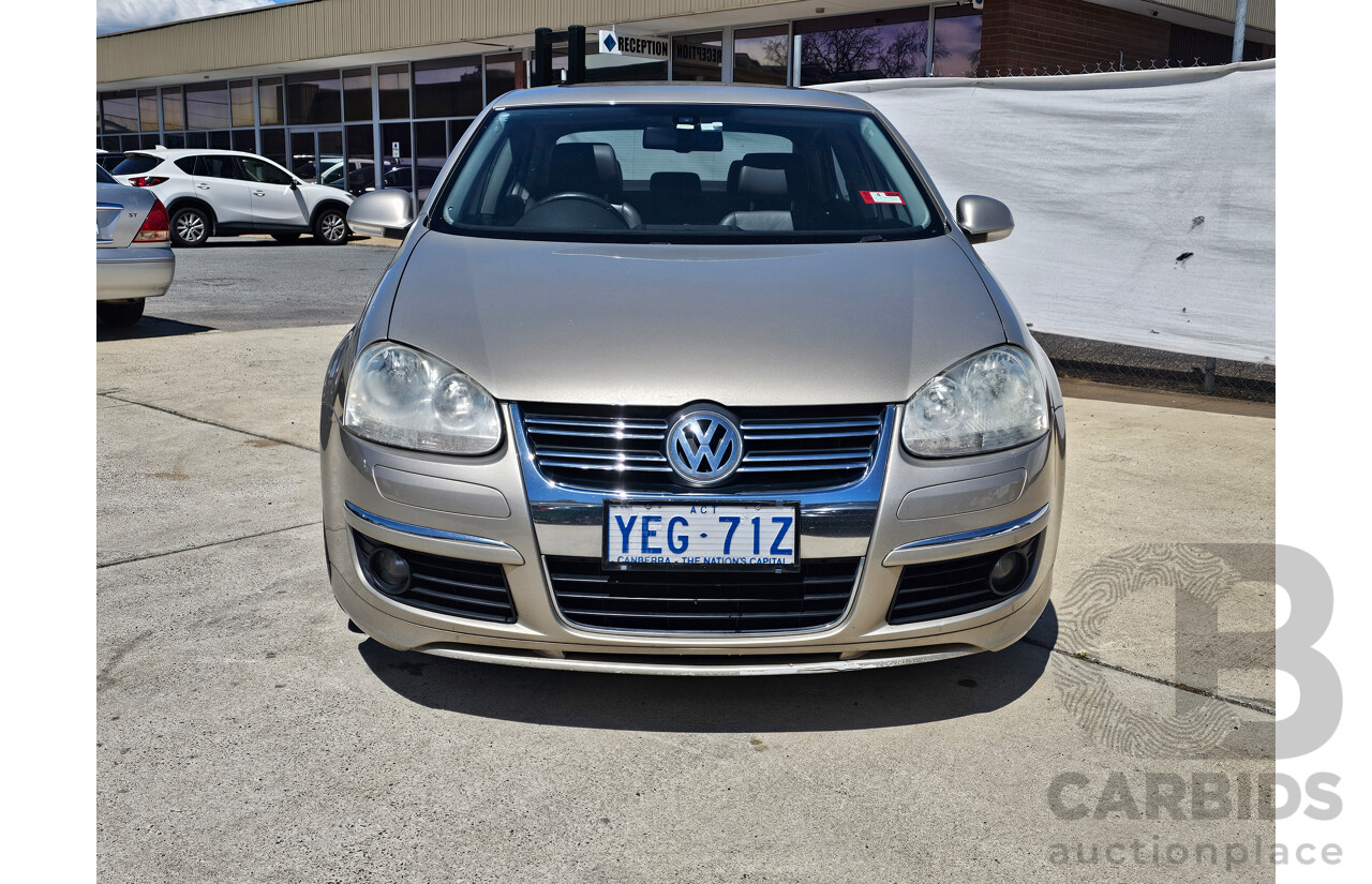 4/2006 Volkswagen Jetta 2.0 Turbo FSI 1KM 4d Sedan Gold 2.0L