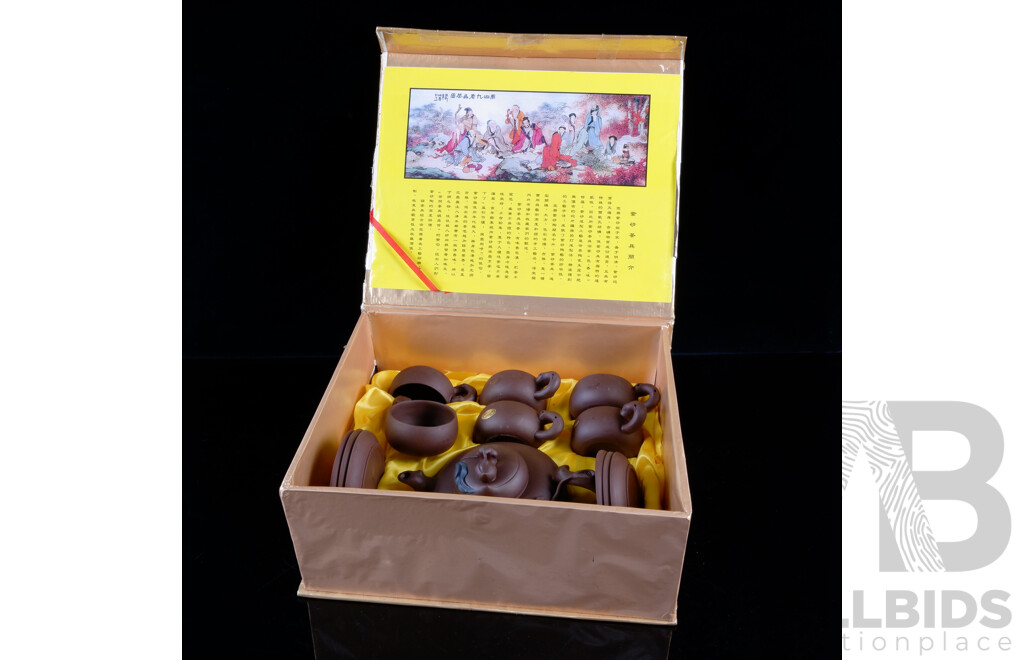 Chinese Yi Xing Teapot, Six Duos in Original Presentation Box