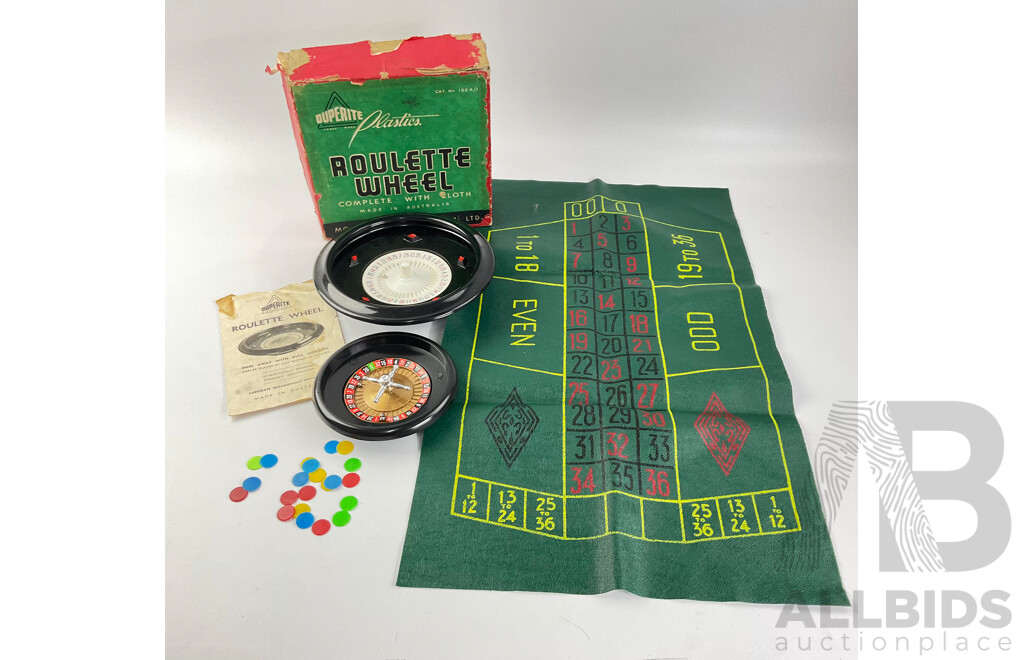 Vintage Duperite Plastics Roulette Wheel in Original Box, Made in Australia