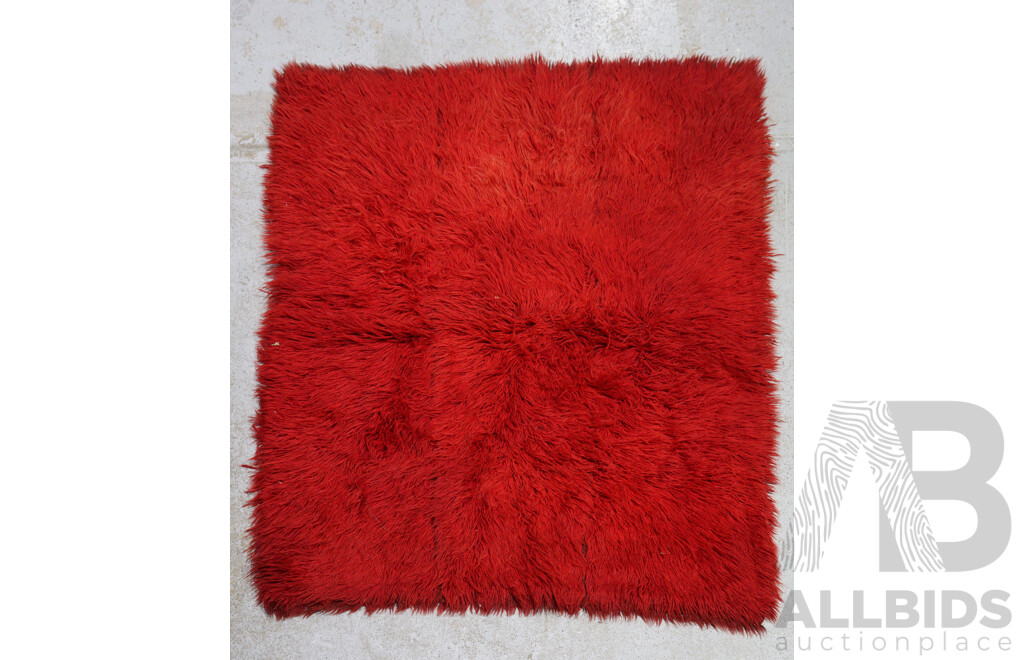 Fantastic Retro Red Shag Flokati Centrepiece Rug