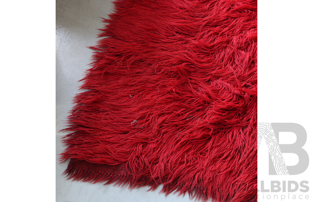 Fantastic Retro Red Shag Flokati Centrepiece Rug