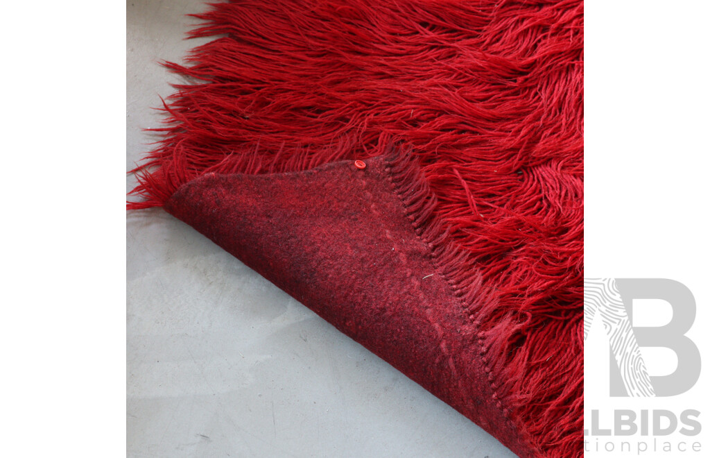 Fantastic Retro Red Shag Flokati Centrepiece Rug